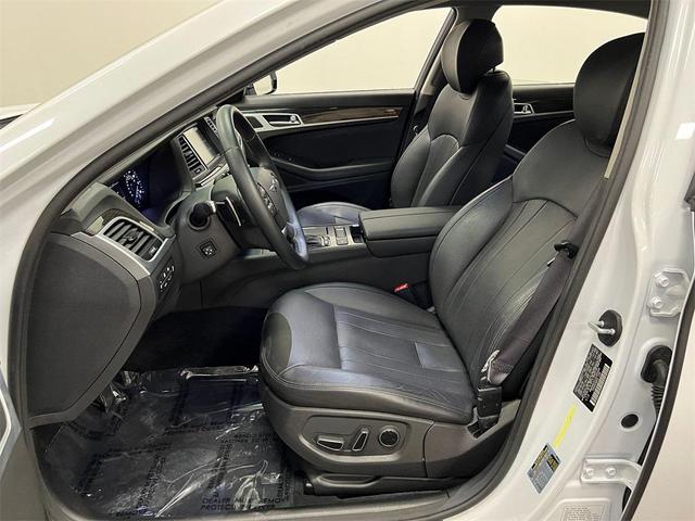 Photo of 2018 Casablanca White Genesis G80