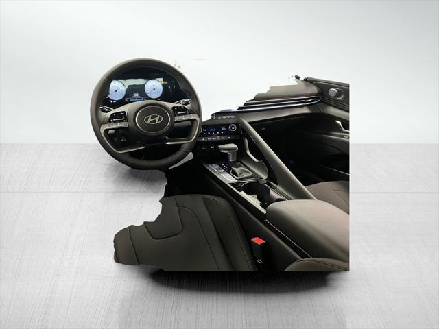Photo of 2025 Fluid Metal Hyundai ELANTRA