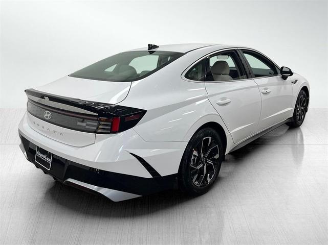 Photo of 2025 Serenity White Hyundai SONATA
