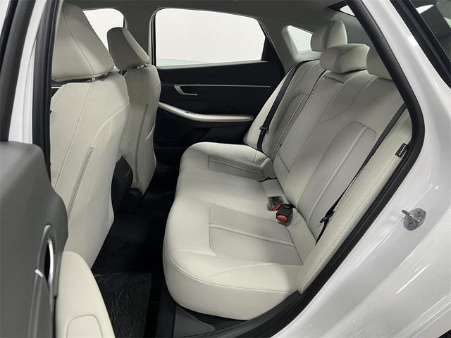 Photo of 2025 Serenity White Hyundai SONATA