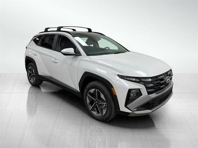 Photo of 2025 Creamy White Pearl Hyundai TUCSON Hybrid