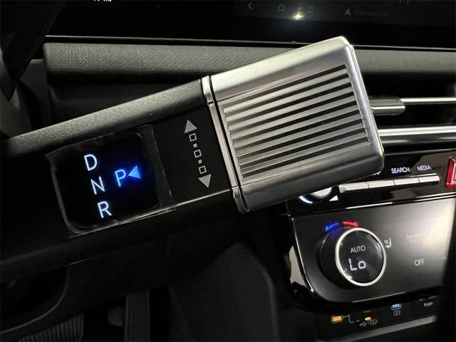 Photo of 2025 Creamy White Pearl Hyundai TUCSON Hybrid