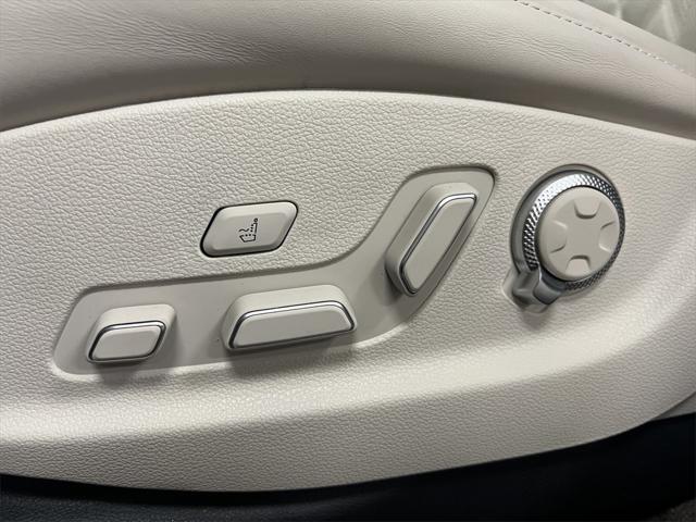 Photo of 2024 Capri Blue Genesis GV80