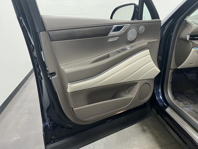Photo of 2024 Capri Blue Genesis GV80