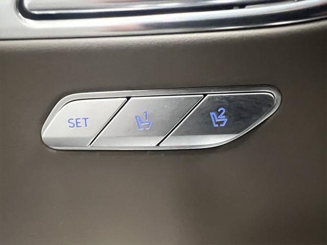 Photo of 2024 Capri Blue Genesis GV80