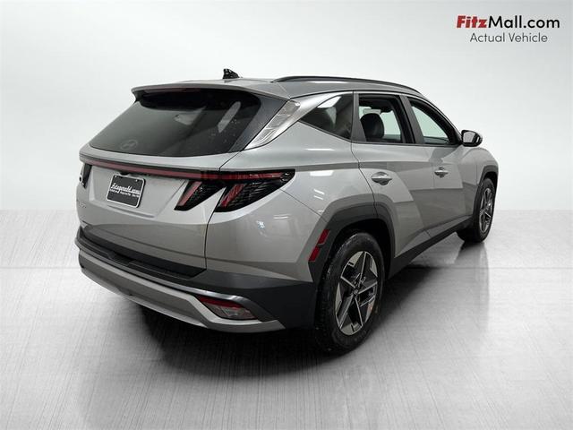 Photo of 2025 Shimmering Silver Hyundai TUCSON