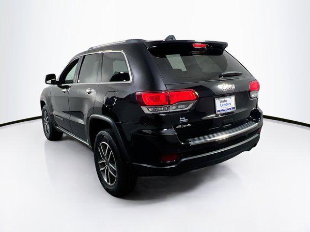 Photo of 2022 Diamond Black Crystal Pearlcoat Jeep Grand Cherokee
