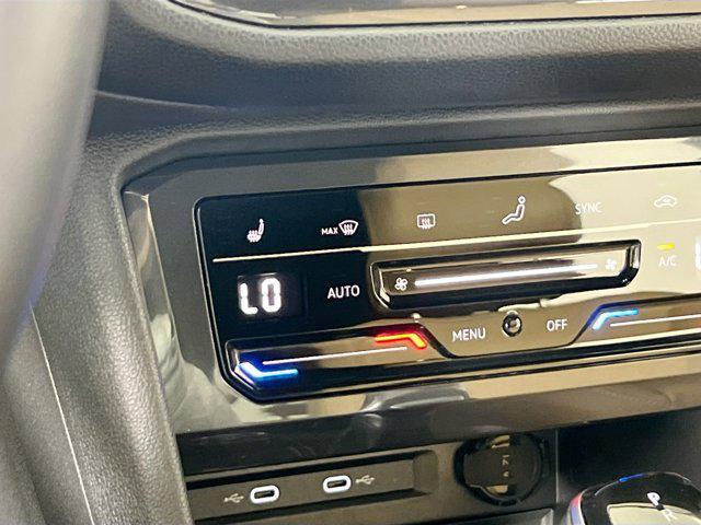 Photo of 2024 Pure White Volkswagen Tiguan