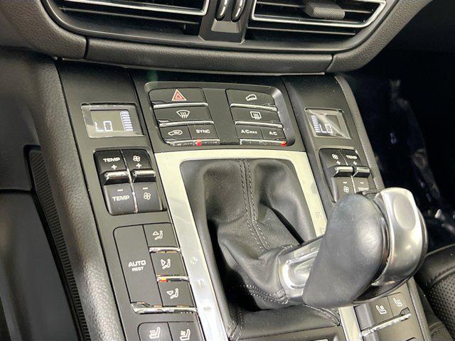 Photo of 2021 Black Porsche Macan