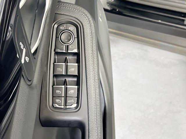 Photo of 2021 Black Porsche Macan