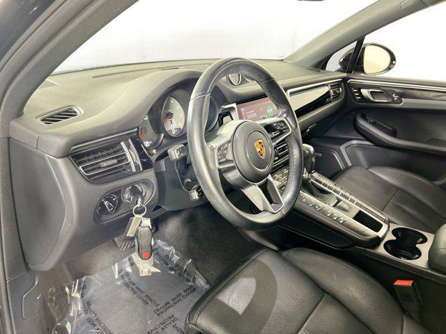 Photo of 2021 Black Porsche Macan