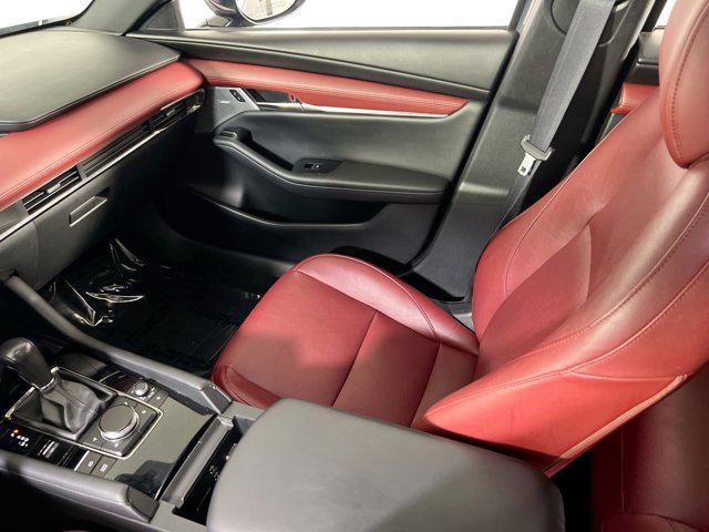 Photo of 2023 Machine Gray Metallic Mazda Mazda3