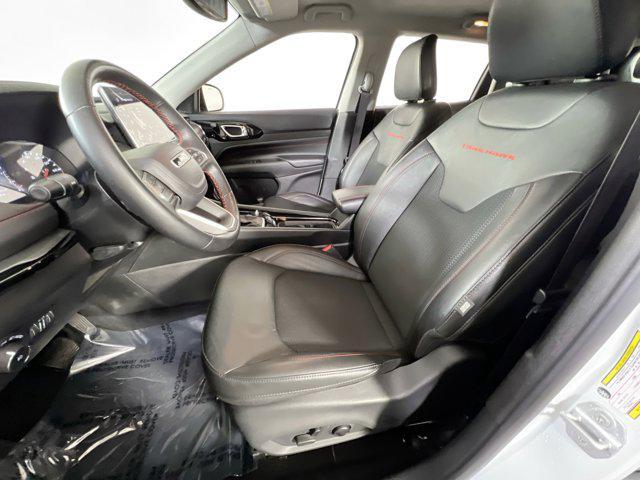 Photo of 2022 Bright White Clearcoat Jeep Compass