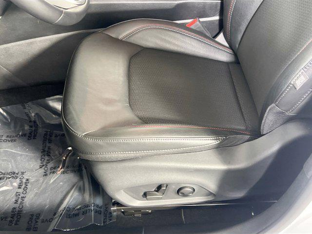 Photo of 2022 Bright White Clearcoat Jeep Compass