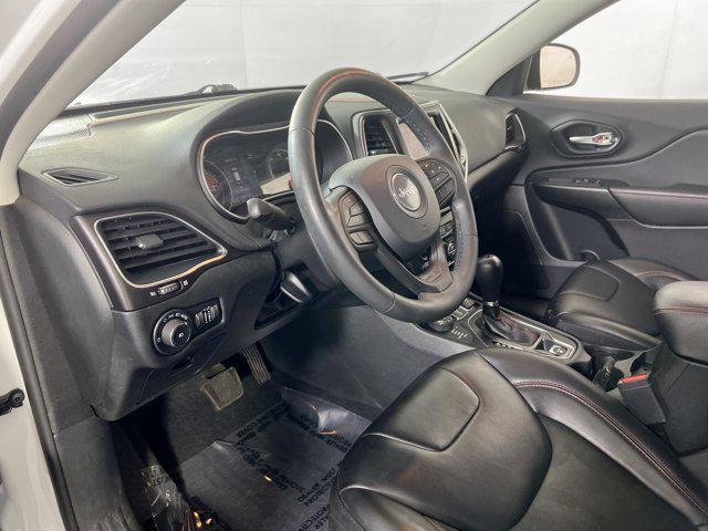 Photo of 2022 Bright White Clearcoat Jeep Cherokee