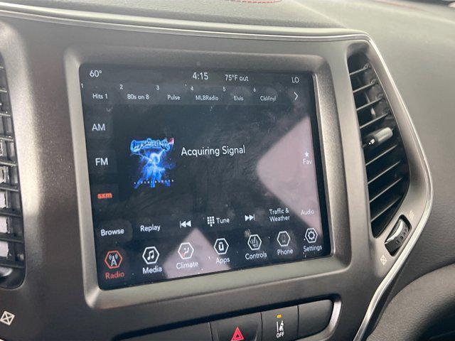 Photo of 2022 Bright White Clearcoat Jeep Cherokee