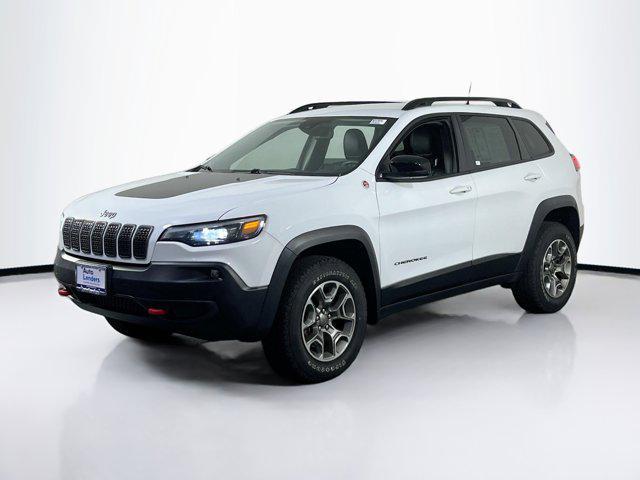 Photo of 2022 Bright White Clearcoat Jeep Cherokee
