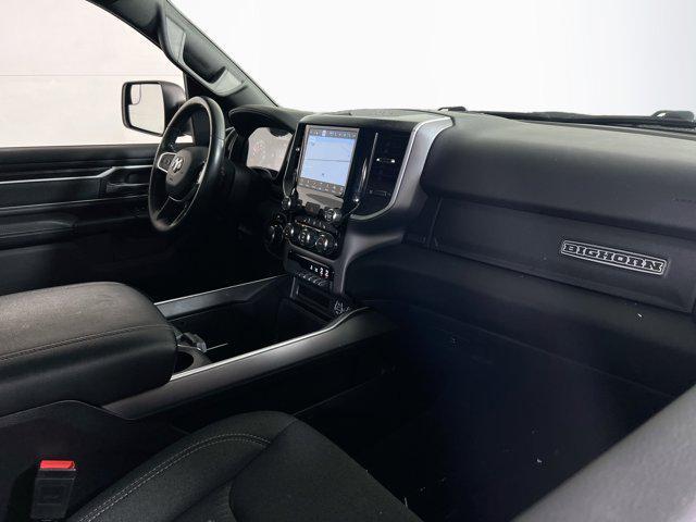 Photo of 2022 Granite Crystal Metallic Clearcoat RAM 1500
