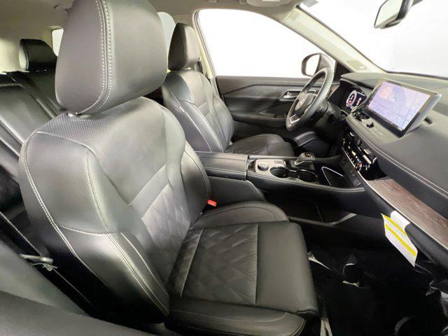 Photo of 2024 Gun Metallic Nissan Rogue