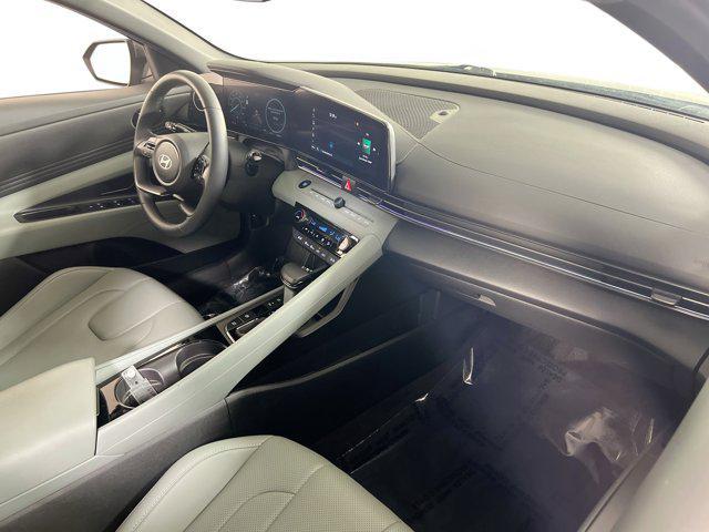 Photo of 2024 Amazon Gray Hyundai ELANTRA
