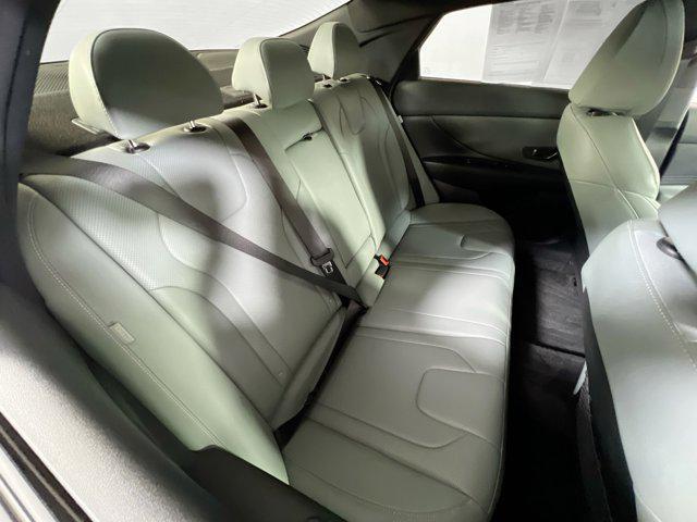 Photo of 2024 Amazon Gray Hyundai ELANTRA