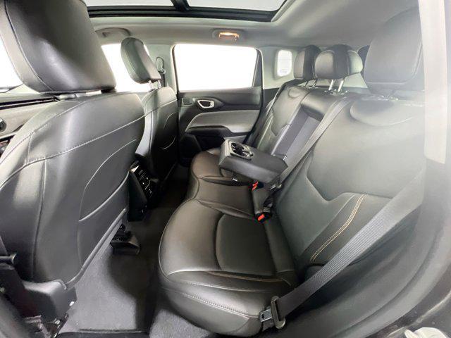 Photo of 2022 Granite Crystal Metallic Clearcoat Jeep Compass