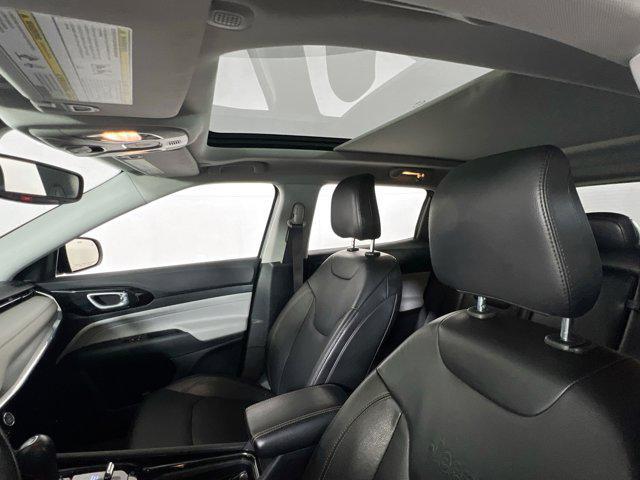 Photo of 2022 Billet Silver Metallic Clearcoat Jeep Compass