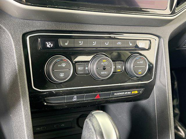 Photo of 2022 Tourmaline Blue Metallic Volkswagen Atlas