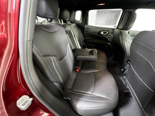 Photo of 2022 Velvet Red Pearlcoat Jeep Compass
