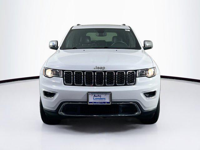 Photo of 2022 Bright White Clearcoat Jeep Grand Cherokee