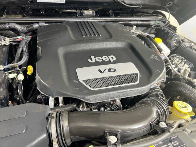 Photo of 2017 Black Clearcoat Jeep Wrangler