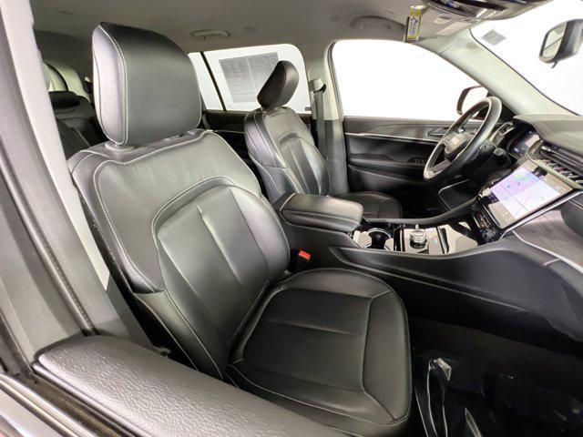 Photo of 2021 Velvet Red Pearlcoat Jeep Grand Cherokee L