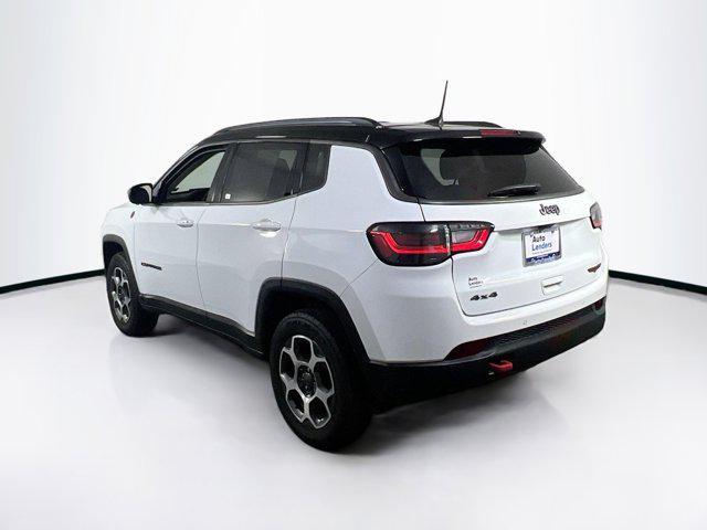 Photo of 2022 Bright White Clearcoat Jeep Compass