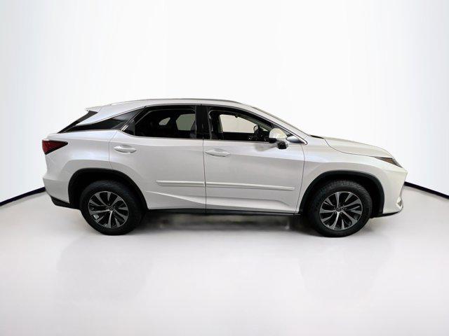 Photo of 2022 Eminent White Pearl Lexus RX 350