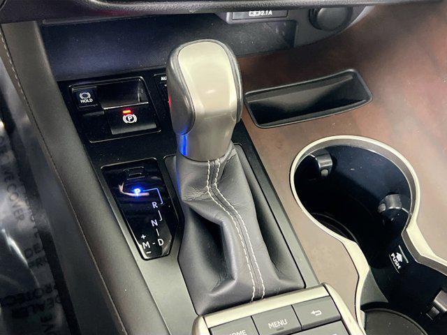 Photo of 2022 Eminent White Pearl Lexus RX 350