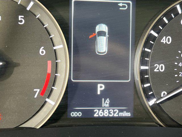 Photo of 2022 Eminent White Pearl Lexus RX 350