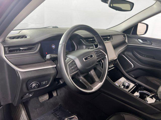 Photo of 2021 Velvet Red Pearlcoat Jeep Grand Cherokee L