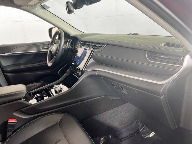 Photo of 2021 Velvet Red Pearlcoat Jeep Grand Cherokee L