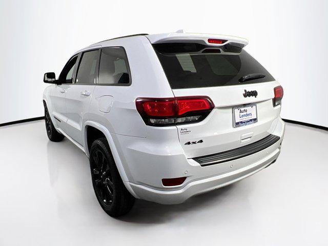 Photo of 2021 Bright White Clearcoat Jeep Grand Cherokee