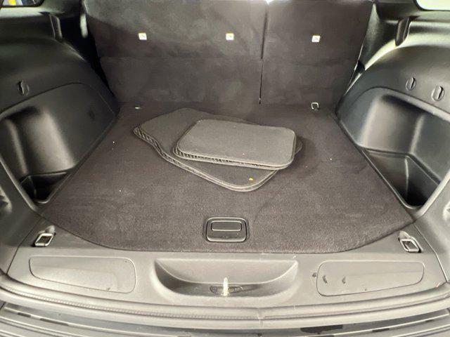 Photo of 2021 Bright White Clearcoat Jeep Grand Cherokee