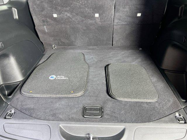 Photo of 2022 Bright White Clearcoat Jeep Grand Cherokee