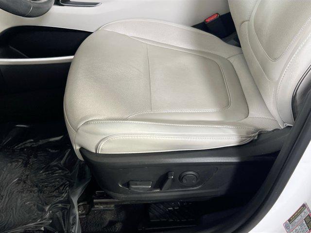 Photo of 2023 Serenity White Pearl Hyundai TUCSON