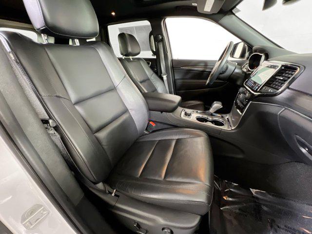 Photo of 2022 Bright White Clearcoat Jeep Grand Cherokee