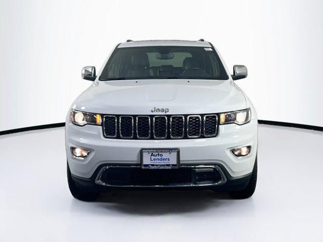 Photo of 2022 Bright White Clearcoat Jeep Grand Cherokee