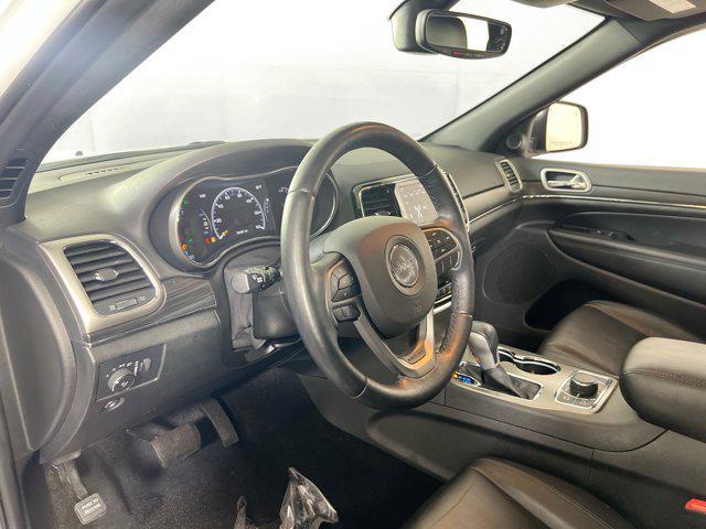 Photo of 2022 Bright White Clearcoat Jeep Grand Cherokee