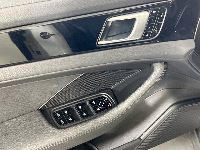 Photo of 2018 White Porsche Panamera