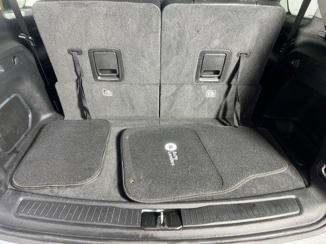 Photo of 2021 Silver Zynith Jeep Grand Cherokee L