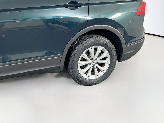 Photo of 2019 Dark Moss Green Metallic Volkswagen Tiguan