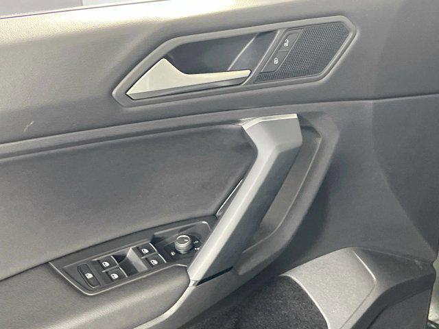 Photo of 2019 Dark Moss Green Metallic Volkswagen Tiguan