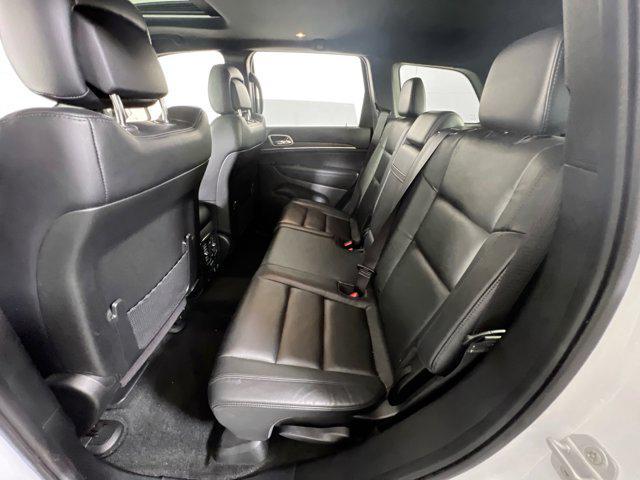 Photo of 2022 Bright White Clearcoat Jeep Grand Cherokee